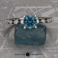 The “Cassiopeia” ring in platinum with 1.08-carat Montana Sapphire