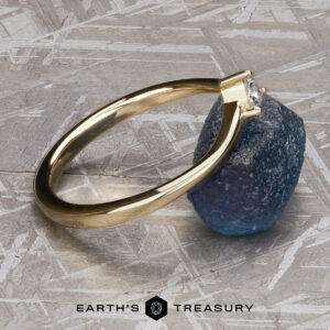 The "Volta" Band in 14k yellow gold