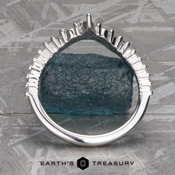 The "Carina" band in 14k white gold The "Carina" band in 14k white gold