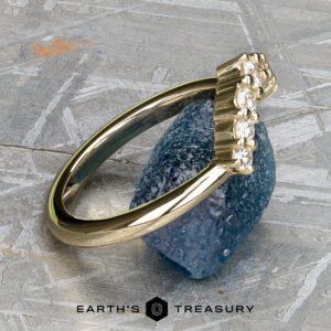 The "Vienne" band in 14k yellow gold