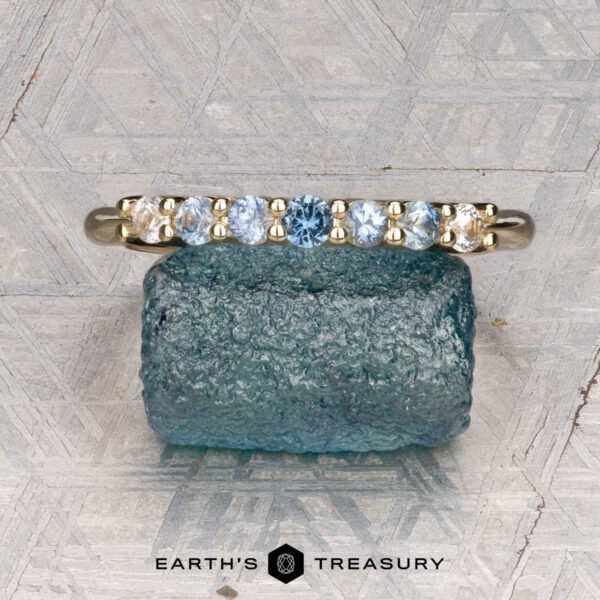The "Yonne" band in 14K yellow gold The "Yonne" band in 14K yellow gold