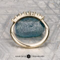 The "Yonne" band in 14K yellow gold