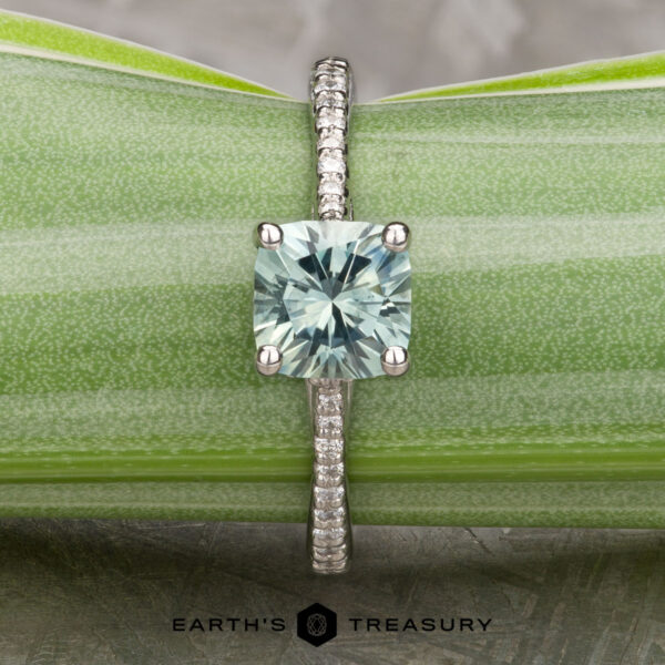 The Pave "Katya" ring in platinum with 1.60-Carat Montana Sapphire The Pave "Katya" ring in platinum with 1.60-Carat Montana Sapphire