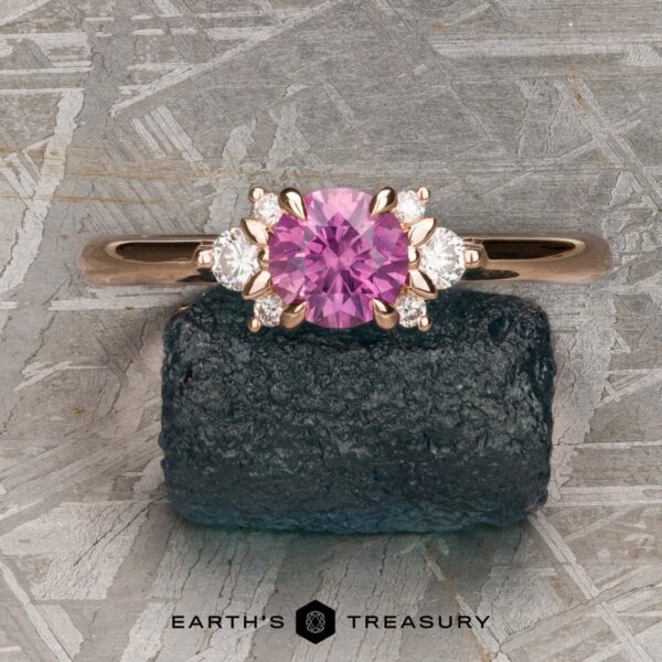 The "Lipara" ring in 14k rose gold with 0.60-carat Montana sapphire The "Lipara" ring in 14k rose gold with 0.60-carat Montana sapphire