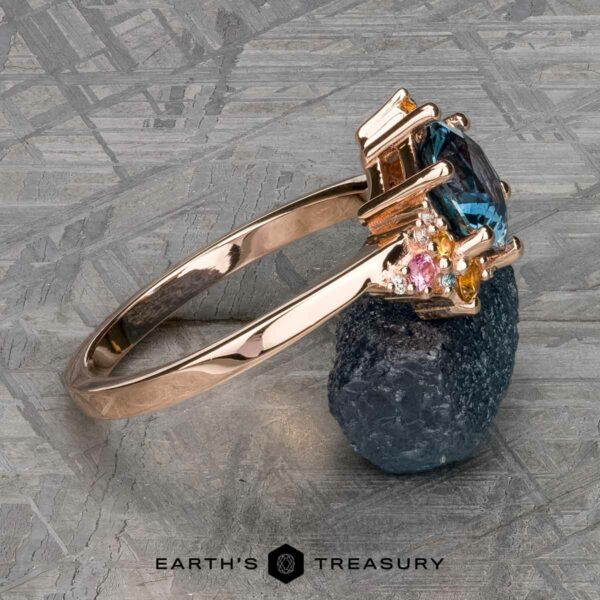 The Deluxe "Nebula" ring in 14k rose gold with 2.00-carat Montana sapphire The Deluxe "Nebula" ring in 14k rose gold with 2.00-carat Montana sapphire