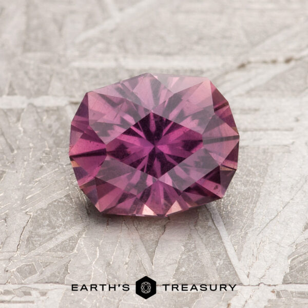 1.39-Carat Magenta Pink Umba Sapphire 1.39-Carat Magenta Pink Umba Sapphire