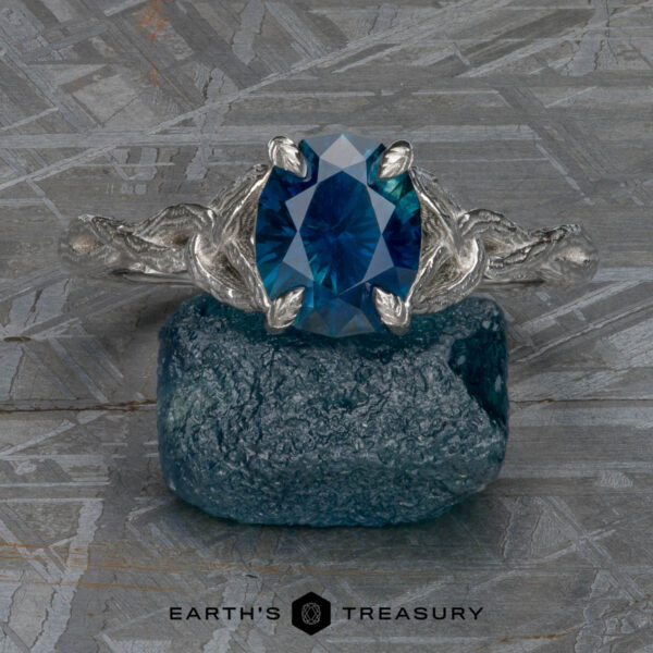 The “Guinevere” ring in platinum with 2.13-carat Montana sapphire The “Guinevere” ring in platinum with 2.13-carat Montana sapphire