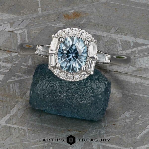 The "Alexia" ring in 14k white gold with 0.99-Carat Montana Sapphire The "Alexia" ring in 14k white gold with 0.99-Carat Montana Sapphire