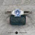 The "Damara" in platinum with 1.25-carat Montana sapphire