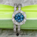 The "Paeonia" band in platinum