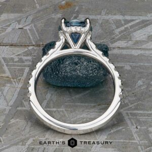 The "Marina" ring in platinum with 1.79-carat Montana sapphire