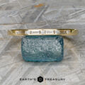The "Melanie" band in 18k yellow gold