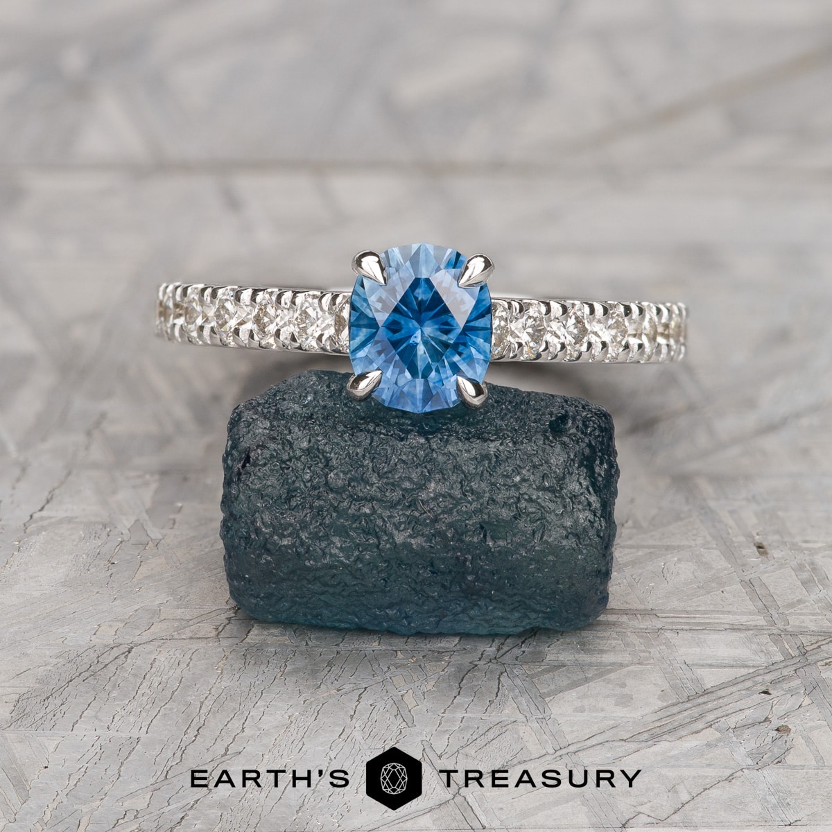 The "Marina" Deluxe Pave in 14k white gold with 0.93-Carat Montana Sapphire