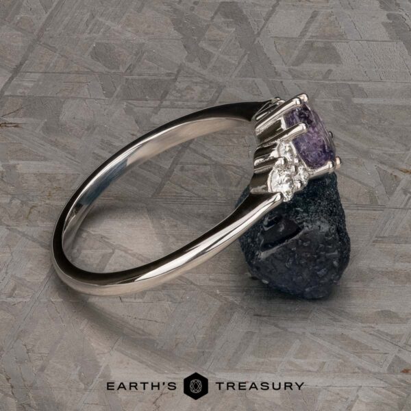 The "Estelle" ring in 14k white gold with 1.11-Carat Umba sapphire The "Estelle" ring in 14k white gold with 1.11-Carat Umba sapphire