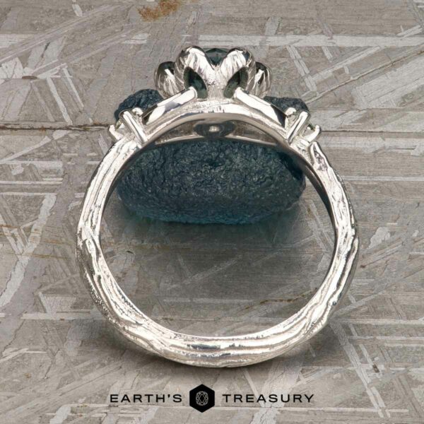 The “Magnolia” Ring in platinum with 1.59-Carat Montana Sapphire The “Magnolia” Ring in platinum with 1.59-Carat Montana Sapphire