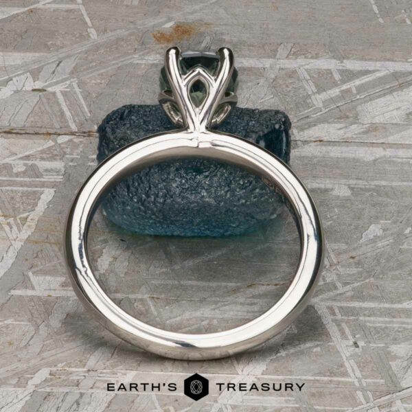 The “Fleur” ring in platinum with 1.43-Carat Green Montana Sapphire The “Fleur” ring in platinum with 1.43-Carat Green Montana Sapphire