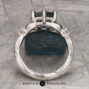 The “Briar” in Platinum with 2.05-Carat Montana Sapphire