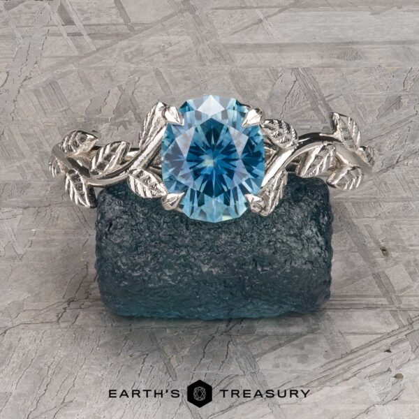 The “Ivey” ring in platinum with 1.64-Carat Montana Sapphire The “Ivey” ring in platinum with 1.64-Carat Montana Sapphire