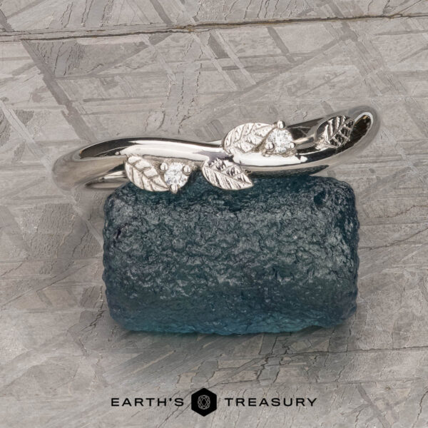 The "Ivey" Band in platinum The "Ivey" Band in platinum