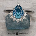 The “Alani” ring in 14k white gold with 1.28-Carat Montana Sapphire