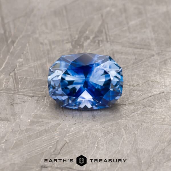 A particolored rectangle Ceylon sapphire