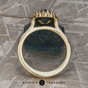 The "Elaine" ring in 18k yellow gold with 1.64-carat Montana sapphire