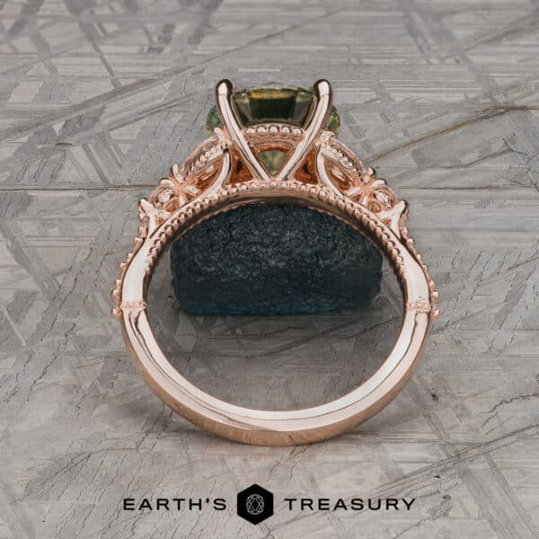 The Ornate "Cattleya" ring in 14k rose gold with 3.35-carat Montana sapphire