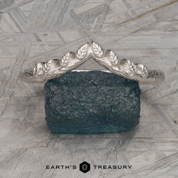 The "Guinevere" Band in platinum The "Guinevere" Band in platinum