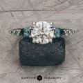 The "Odelia" in platinum with 1.30-carat diamond