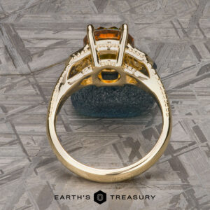 The "Ramona" Three-Stone Ring in 18k yellow gold with 4.02-Carat Montana Sapphire