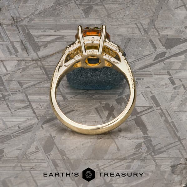 The "Ramona" Three-Stone Ring in 18k yellow gold with 4.02-Carat Montana Sapphire