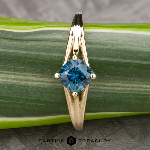 The "Alora" ring in 14k yellow gold with 0.97-Carat Montana Sapphire The "Alora" ring in 14k yellow gold with 0.97-Carat Montana Sapphire