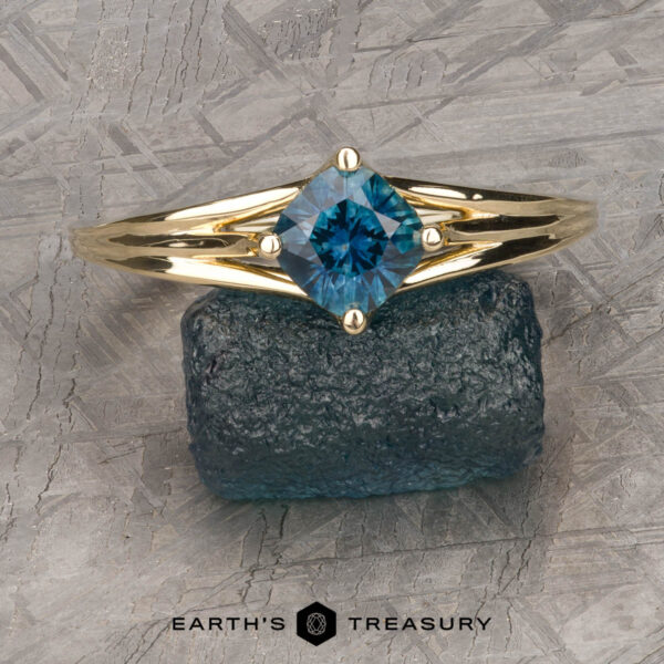 The "Alora" ring in 14k yellow gold with 0.97-Carat Montana Sapphire The "Alora" ring in 14k yellow gold with 0.97-Carat Montana Sapphire