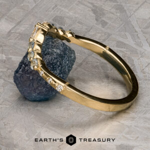 The ornate "Cattleya" band in 18k yellow gold
