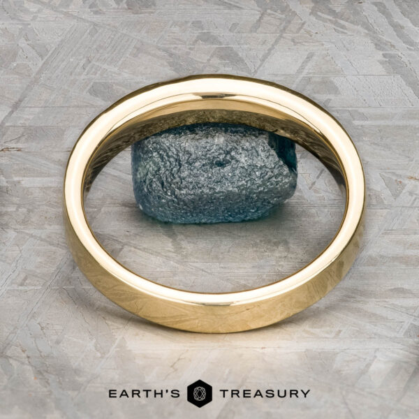 The "Caspian" ring in 18k yellow gold with deep blue sapphires The "Caspian" ring in 18k yellow gold with deep blue sapphires