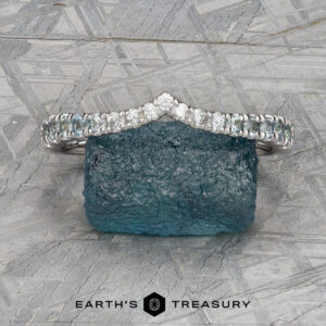 The "Vanora" Band in 14k white gold