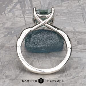 The Lynet ring in platinum with 3.21-carat Montana sapphire