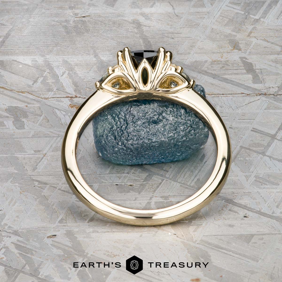 The “Lilium” Ring - Earth's Treasury