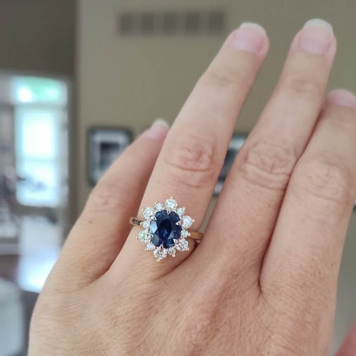 The "Angelica" ring in 14K white and yellow gold with 2.30-Carat Montana Sapphire