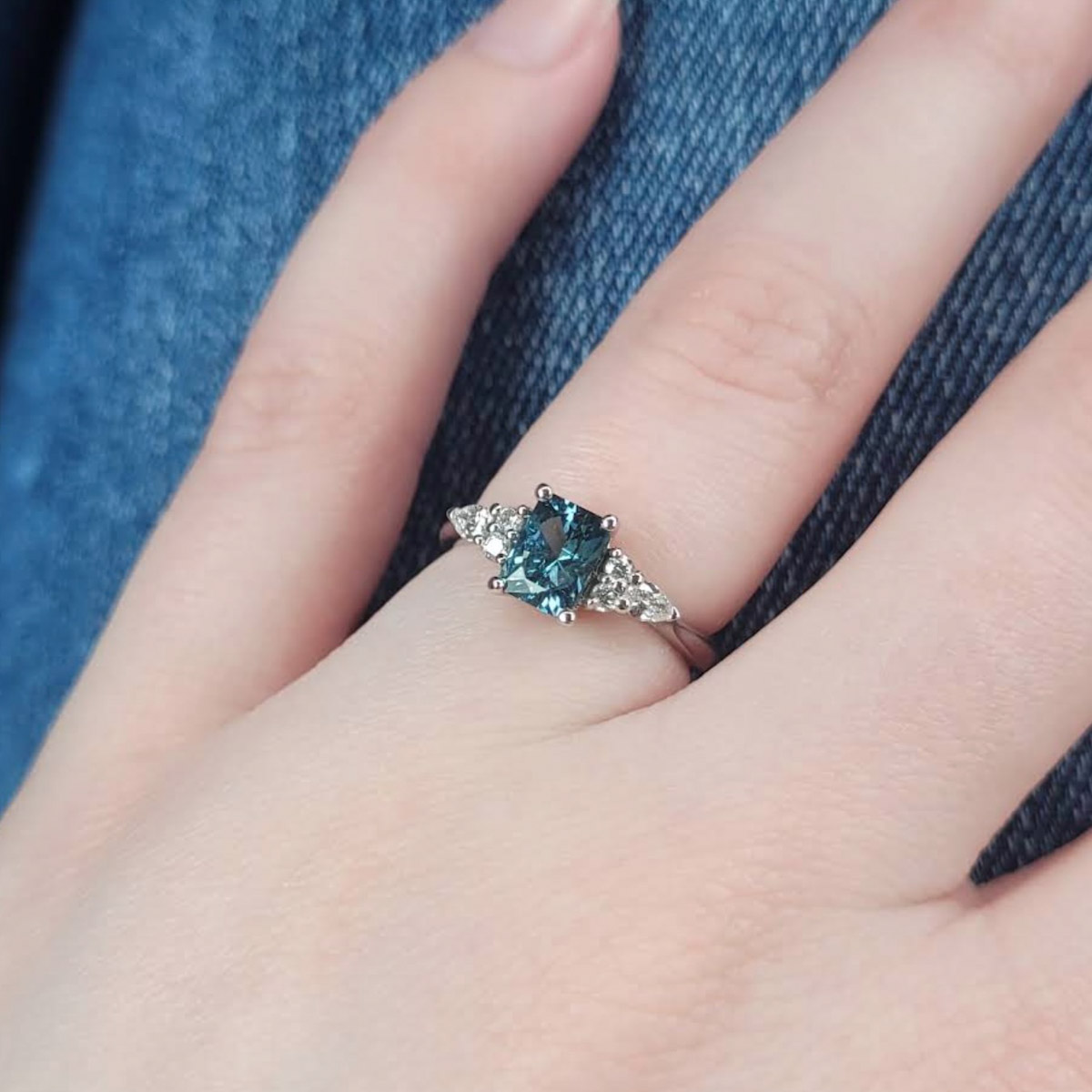 The "Vela" ring in 14K white gold with 0.93-carat Montana sapphire