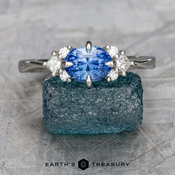 The Bypass "Sappho" ring in platinum with 1.25-carat Ceylon sapphire The Bypass "Sappho" ring in platinum with 1.25-carat Ceylon sapphire