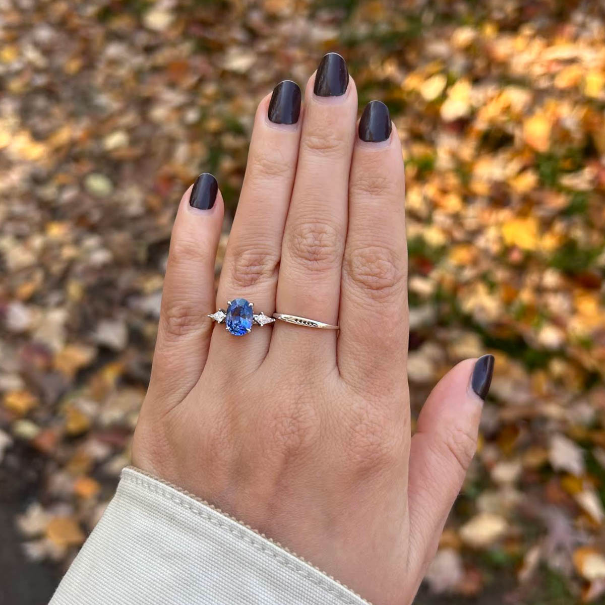 Custom ring in 18K yellow gold and platinum with 2.47-Carat Madagascar Sapphire