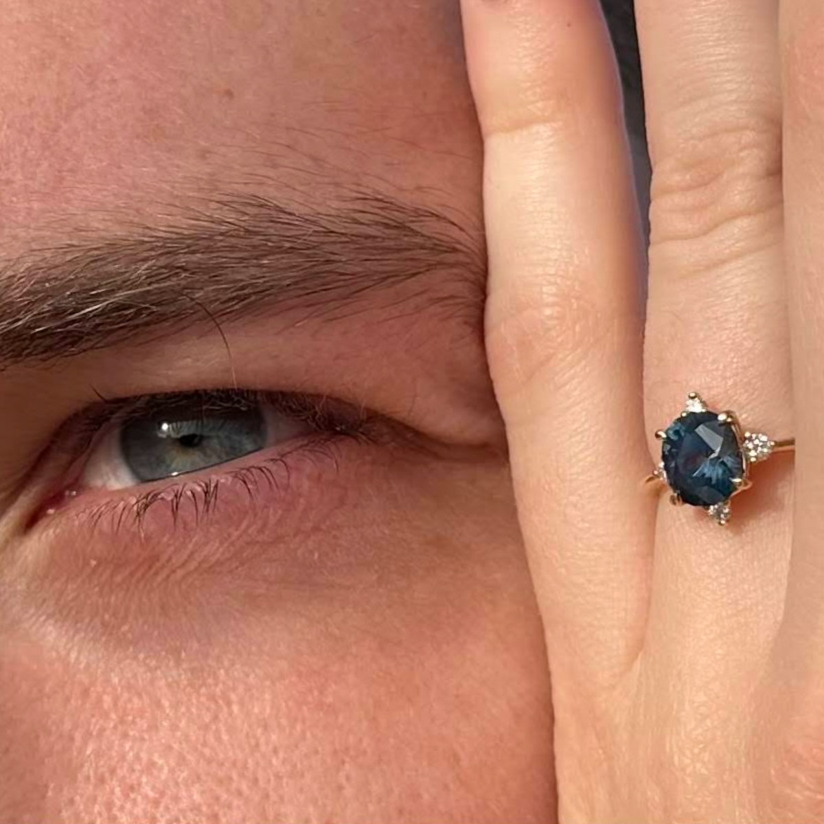 Custom ring in 18K yellow gold with 1.54-carat Montana sapphire