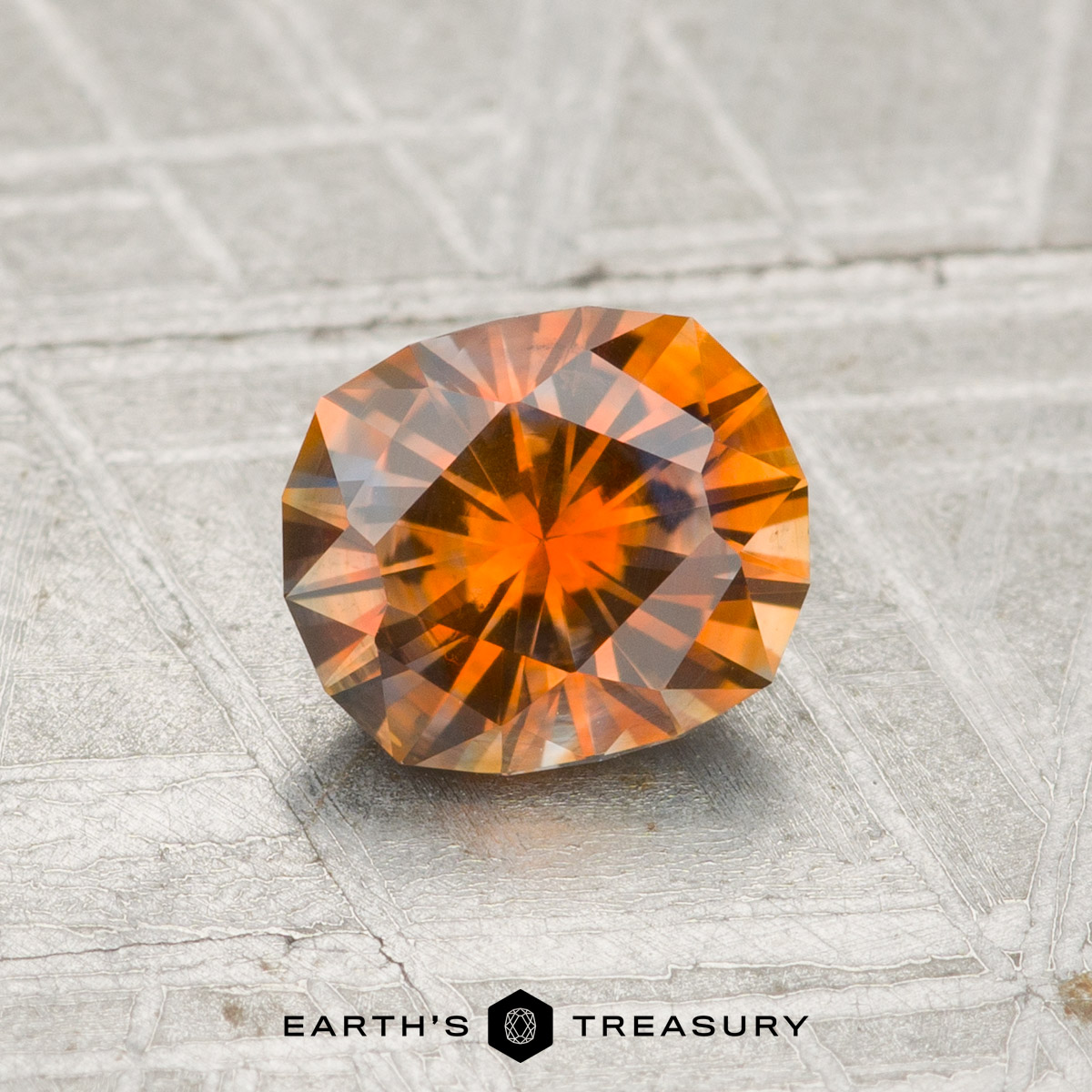 Orange_garnetページ 1.09-Carat Light Orange Grossular Garnet - Earth's Treasury