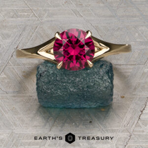 The “Cybele” Solitaire With 1.97-Carat Rich Raspberry Pink Mahenge Garnet